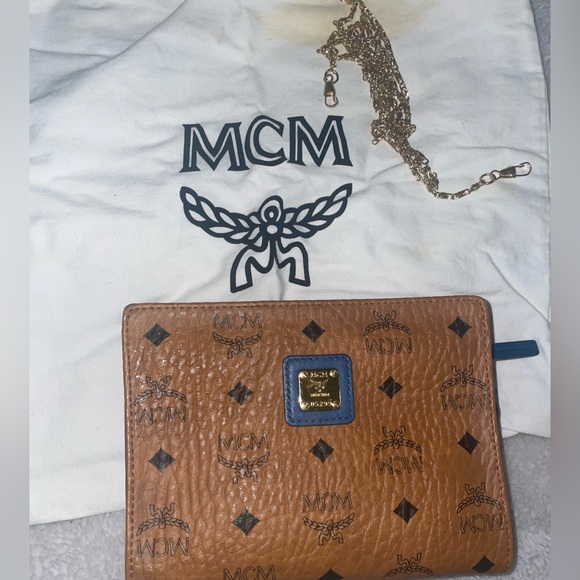 Authentic MCM clutch/bag - Picture 2 of 13